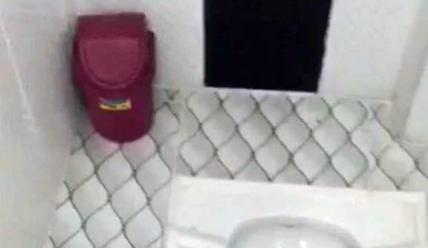Tuvaletteki çöp kutusuna bakanlar şok oldu