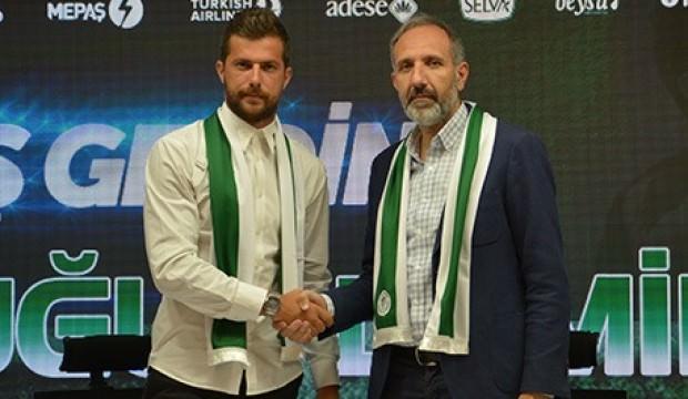 Uğur Demirok imzayı attı!