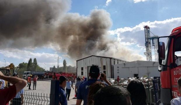 Başkent'te elektrik firmasında yangın
