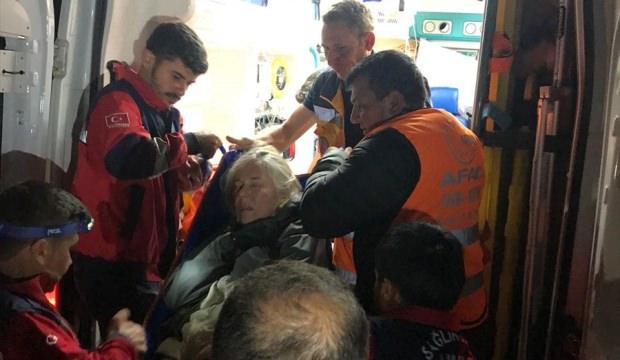 Demirkazık'ta rahatsızlanan İspanyol turistin imdadına helikopter yetişti