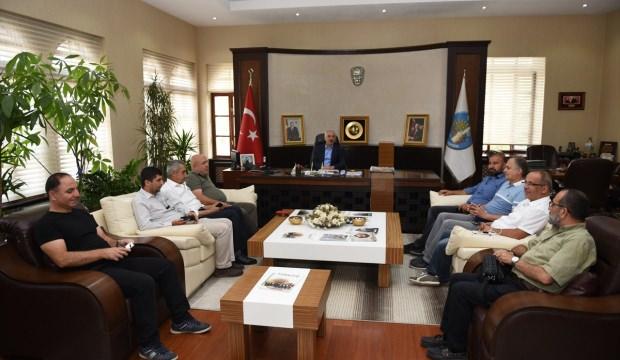 Gazetecilerden Başkan Gül'e ziyaret