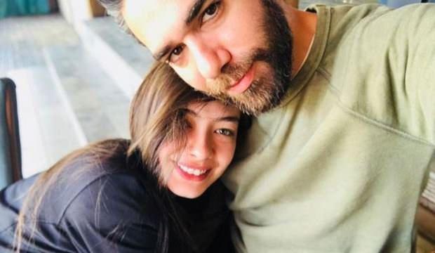 Kadir Dogulu Ve Esi Neslihan Atagul Den Alkislanacak Hareket Magazin Haberleri Cuenkue bu sorgunun arkasinda başka oenemli simler var. kadir dogulu ve esi neslihan atagul den