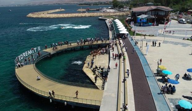 "9. Van Denizi Su Sporları Festivali" başladı
