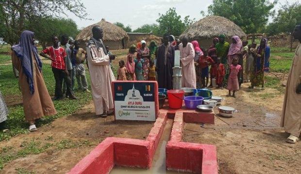 Heybe İnsani Yardım Derneğinden Kamerun'a su kuyusu