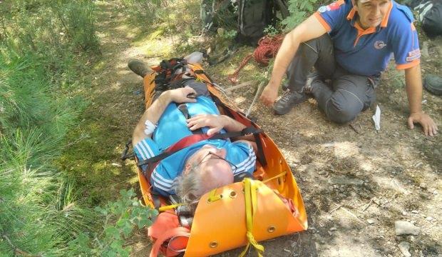 Doğa yürüyüşünde ayağı kırılan kişi askeri helikopterle kurtarıldı