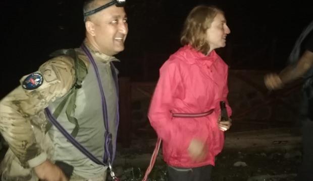 Rize'de yaylada kaybolan turistleri JAK ekibi buldu