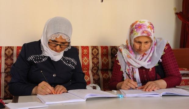 Hizan'da okuma yazma seferberliği sürüyor