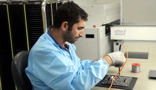 Türkiye'nin ilk yerli LED ekran fabrikası tanıtıldı