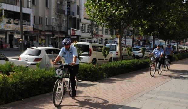 Kırşehir'de zabıta ekiplerinden bisikletli denetim