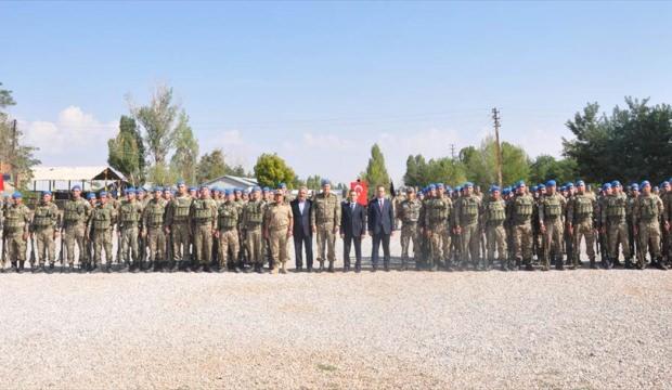 Muş'ta askeri birlikler Suriye'ye dualarla uğurlandı