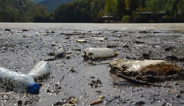 Sera Gölü’nü çöpten cankurtaran temizliyor