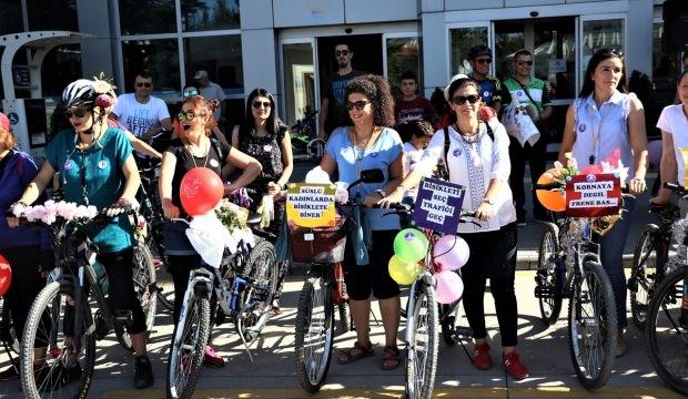 Antalya ve Isparta'da "Süslü Kadınlar Bisiklet Turu" etkinliği