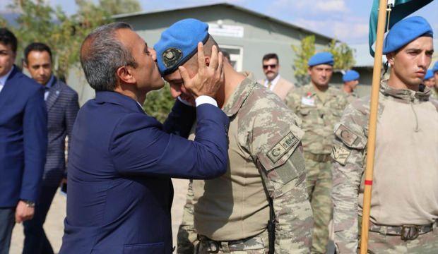 Tunceli'den İdlib'e giden askerler dualarla uğurlandı