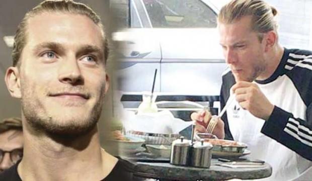 Kaleci Loris Karius menemen yerken görüntülendi