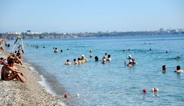 Antalya'da ekim ayında deniz keyfi