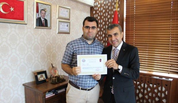 Kaymakam Atasoy, hastane yönetimine başarı belgesi verdi