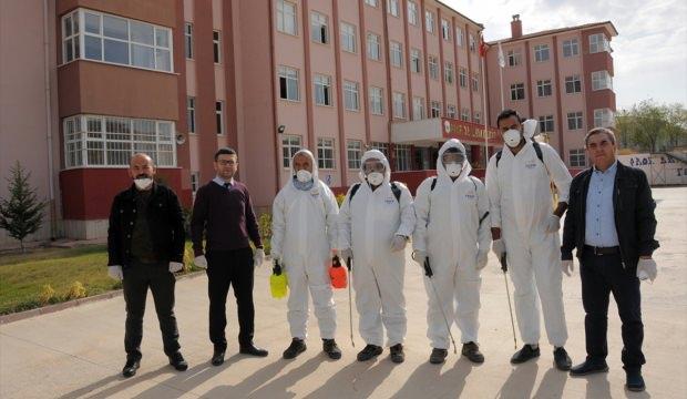 Kırşehir'de okullar dezenfekte edildi