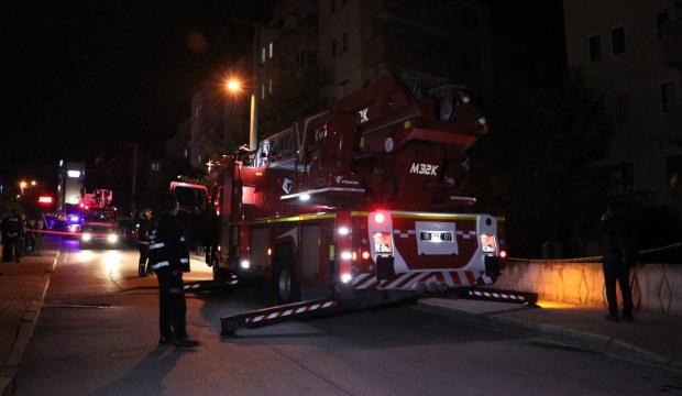 Bursa'da kolonunda çatlaklar oluşan 5 katlı bina boşaltıldı