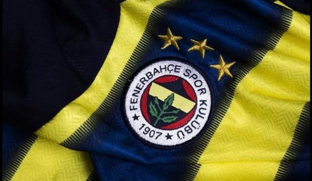 Fenerbahçe erkek takımında oynayan kadın!