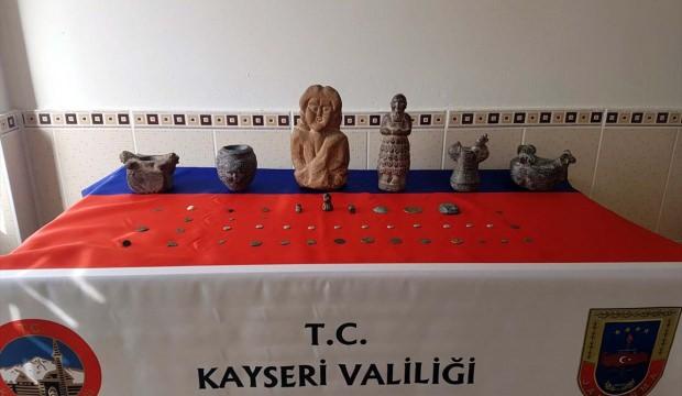 Kayseri'de tarihi eser operasyonu: 3 gözaltı