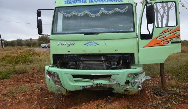 Şanlıurfa'da trafik kazası: 3 ölü, 2 yaralı
