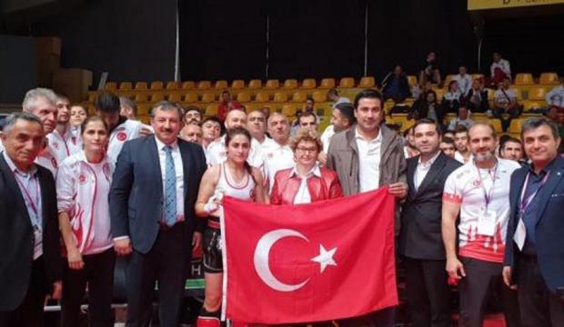 Avrupa Kick Boks Şampiyonu Çiğdem Kırvaç'a tebrik