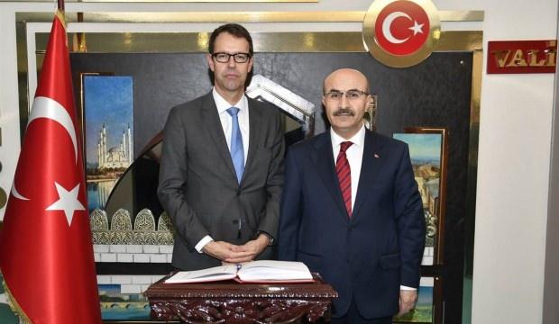 İsviçre'nin Ankara Büyükelçisi Paravicini, Adana'da