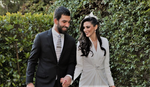 arda turan in esine ates pahasi hediyesi 2 milyon tl ultra luks yasam haberleri