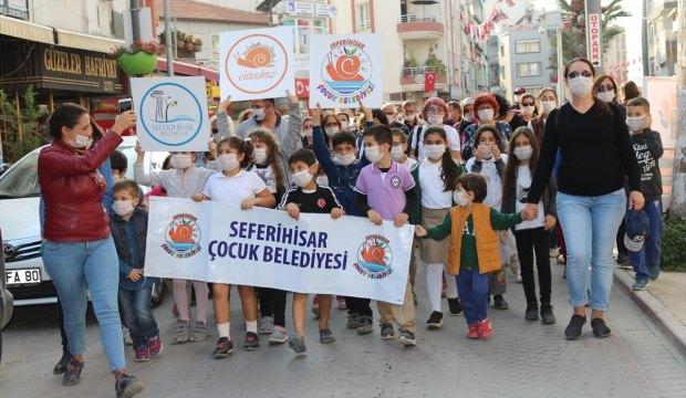 Seferihisar'da lösemili çocuklar için yürüyüş