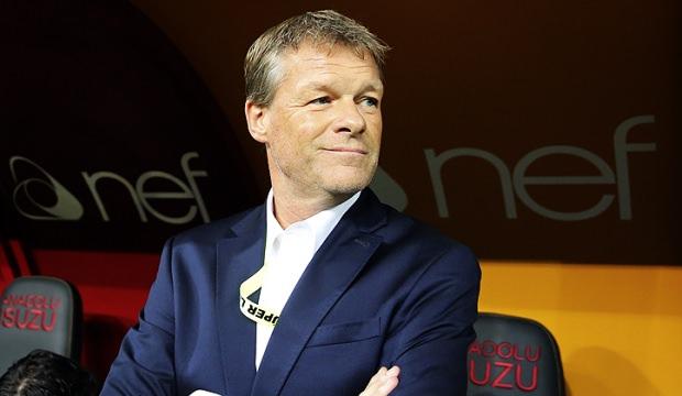 F.Bahçe'de Koeman kararı! İmza kesin değil