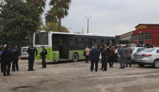 Adana'da kadın otobüs şoförüne darp iddiası