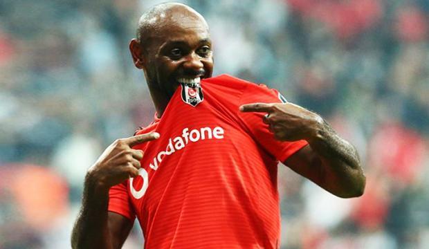 Vagner Love'a yeni talip! Canlı yayında açıkladı