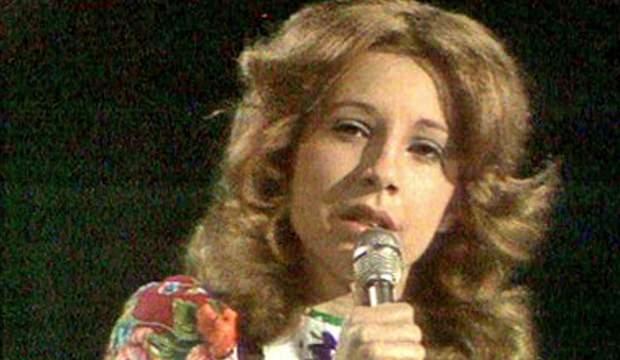 Abisi öldü, şarkıcı oldu, Eurovision'a katıldı!