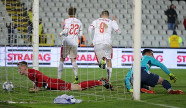 Ljajic attı, Sırbistan üst lige yükseldi
