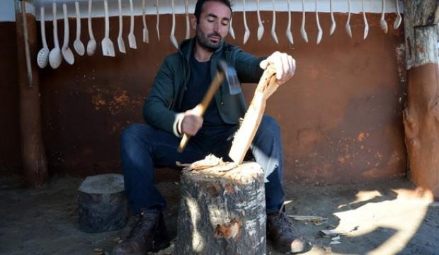 25 yıldır yapıyor! Ağaç dalından...