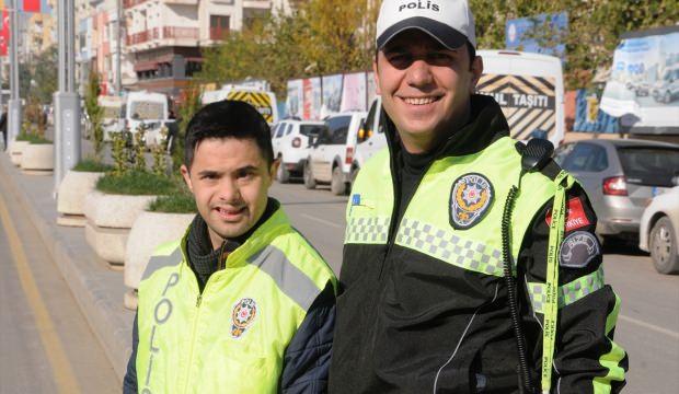 Down sendromlu Cizreli gencin "polis olma" heyecanı