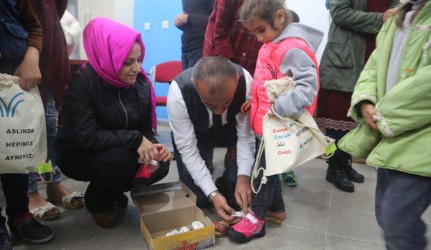 Silopi'de öğrencilere yardım