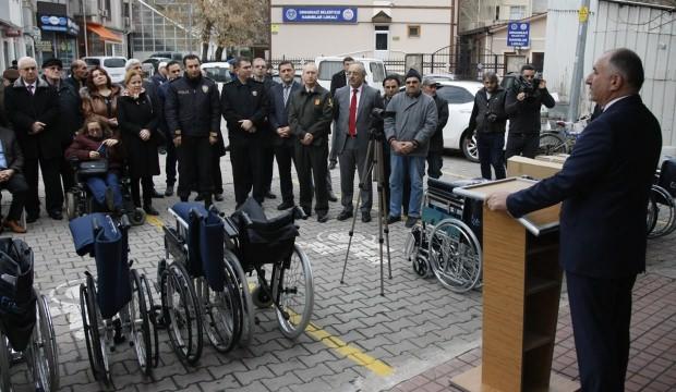 Camilerden toplanan parayla tekerlekli sandalye alındı