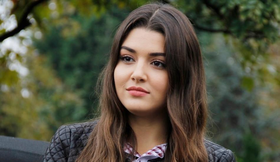 Hande Erçel kendisi ile dalga geçen fenomenleri affetmedi!