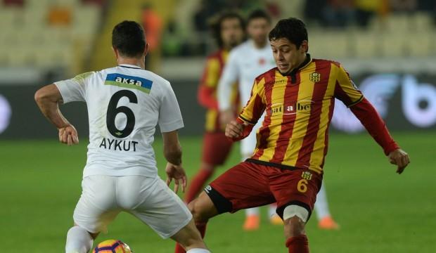 Malatyaspor Akhisar'dan kaçamadı