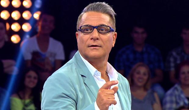 Mehmet Ali Erbil Oldu Mu Unlu Sunucu Hayatini Kaybetti Iddiasi Guncel Haberleri