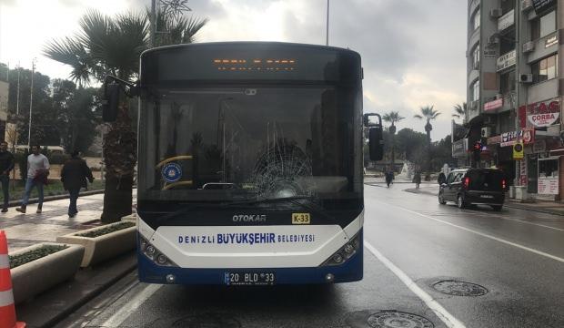 Denizli'de valilik eskortuna otobüs çarptı