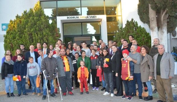 Galatasaray Kadın Basketbol takımı engellileri ziyaret etti