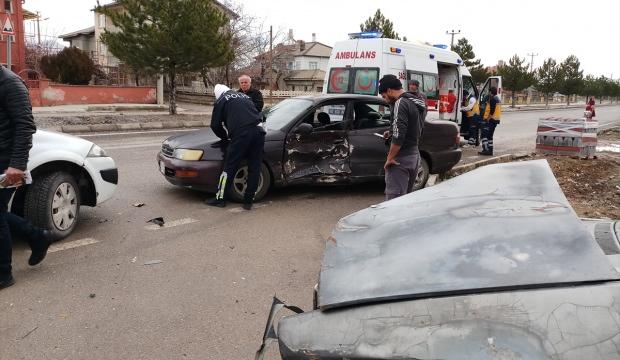 Seydişehir'de trafik kazası: 3 yaralı