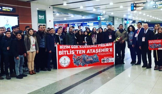 Bitlis'te 80 öğrenci İstanbul'a gönderildi