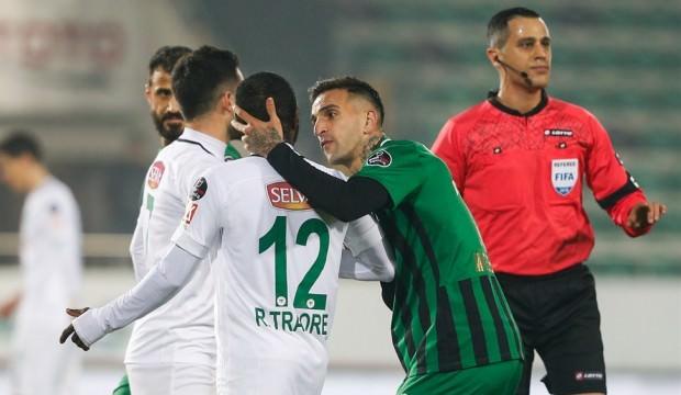 Akhisar'da sessiz gece! Kazanan yok!