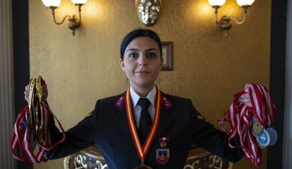 Madalyalı milli halterci astsubay oldu