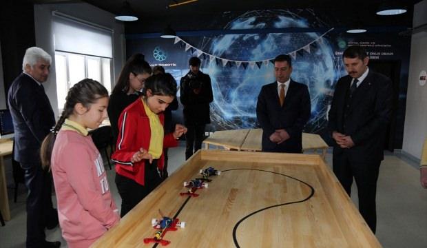 Sivas'ta robotik kodlama atölyesi açıldı
