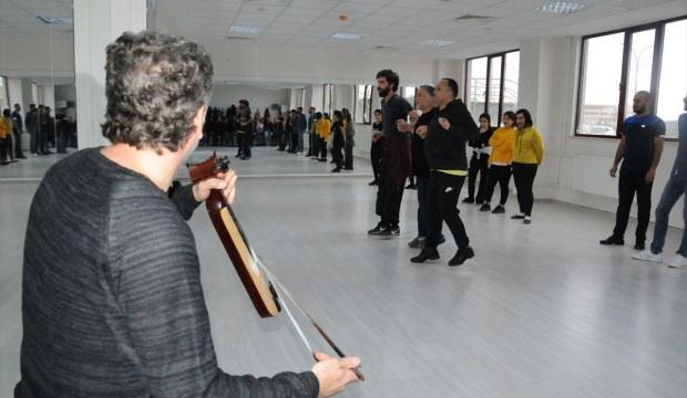 Diyarbakır'da öğrencilere horon eğitimi
