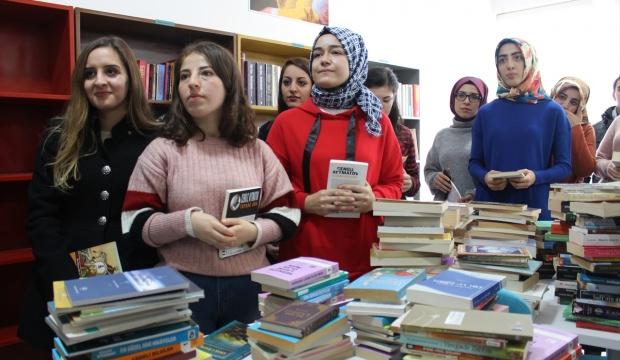 "Kütüphanesiz okul, kitapsız öğrenci kalmasın" kampanyası